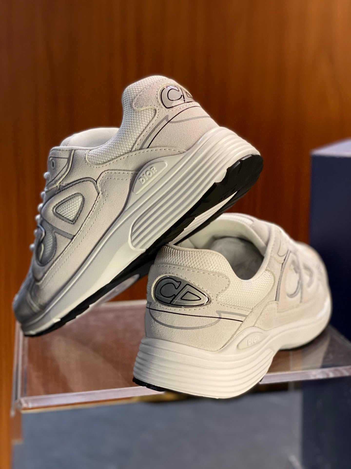 Dior B30