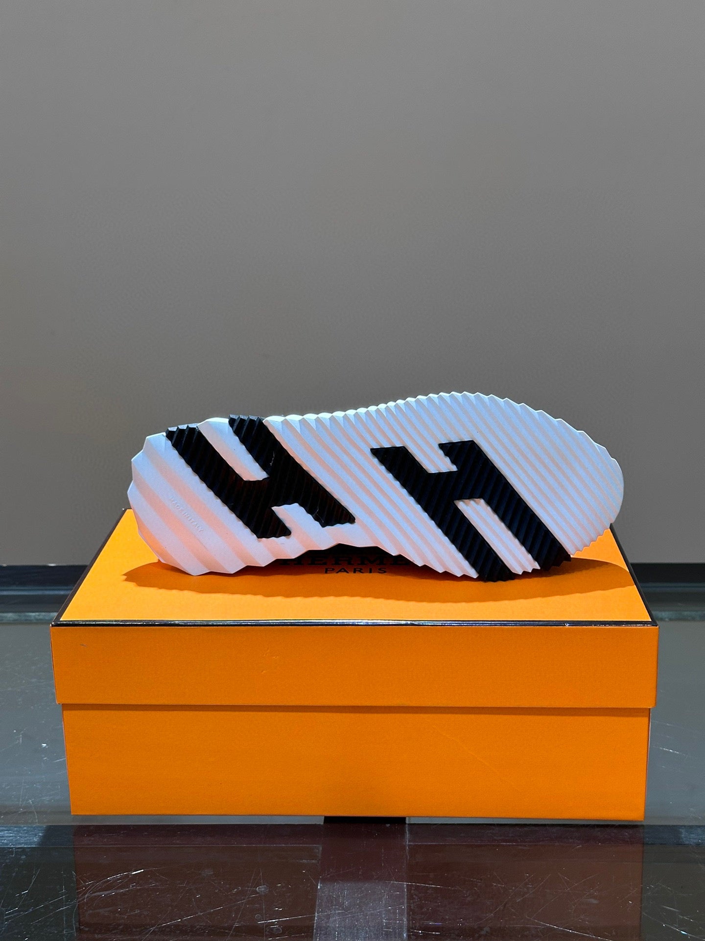Hermes Bouncing Sneakers
