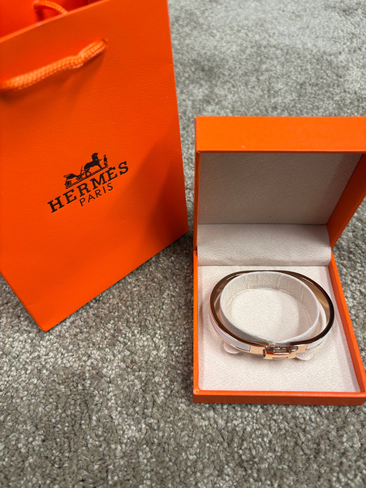 Hermès Kelly Bracelet - White & 18k Bronzeplated