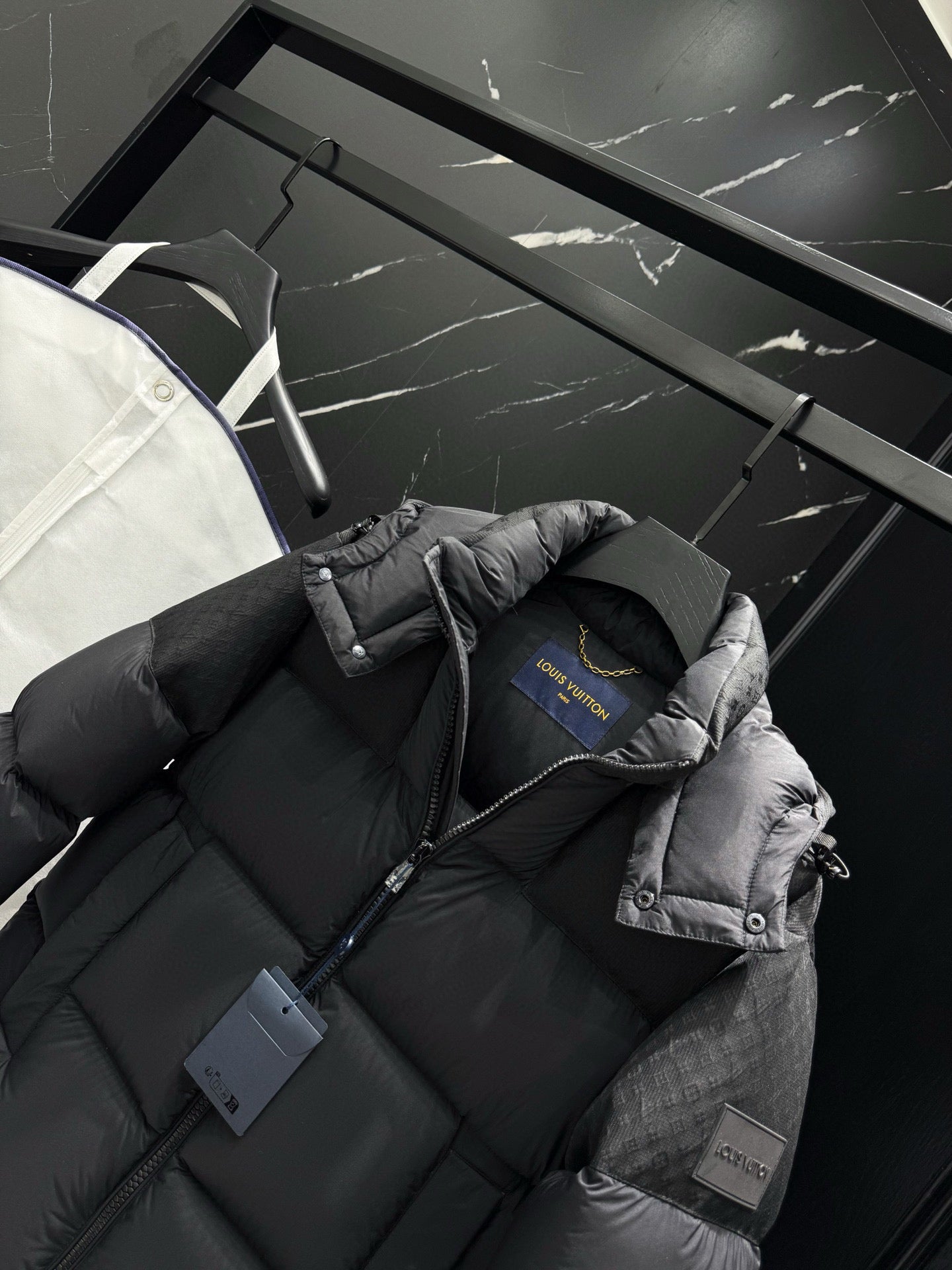 Louis Vuitton Monogram Donsjas