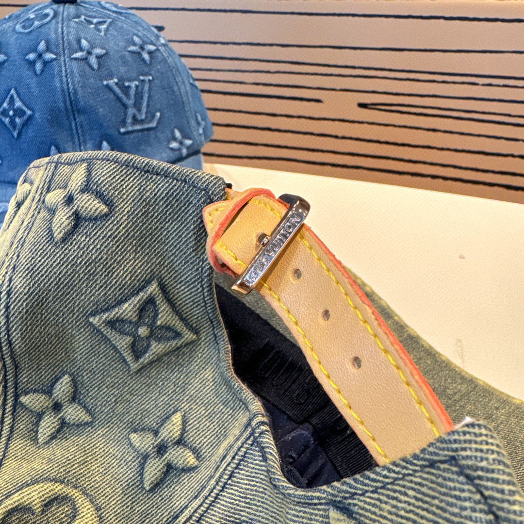 Louis Vuitton Monogram - Blue