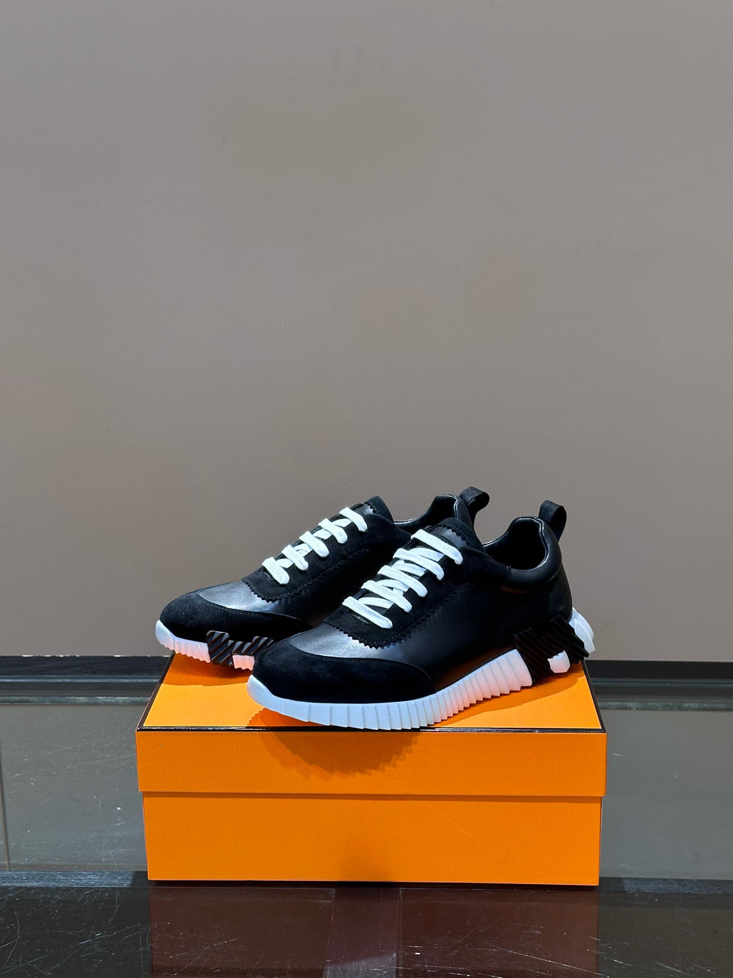 Hermes Bouncing Sneakers