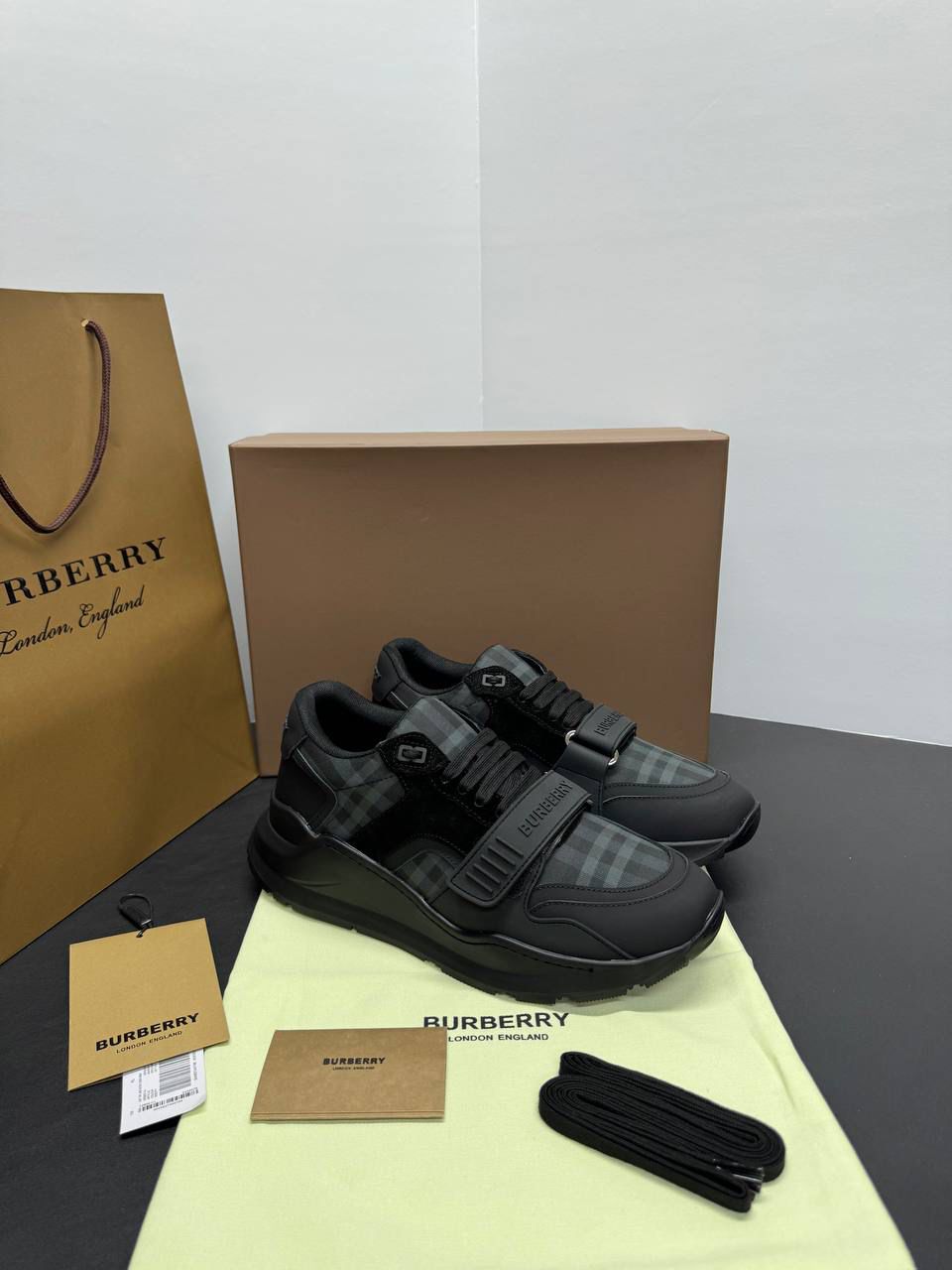 Burberry Sneakers