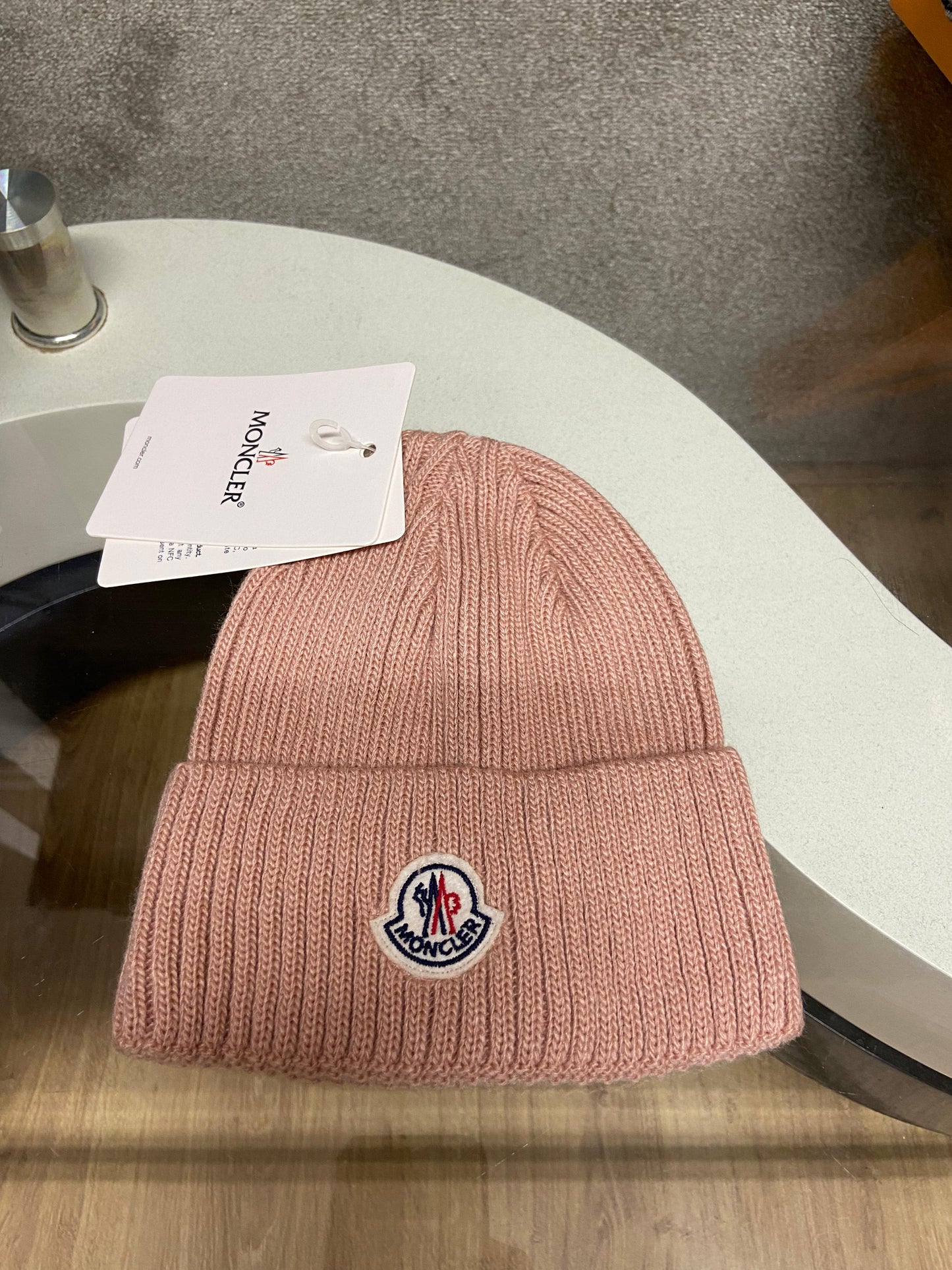 Moncler Classic Muts - Pink