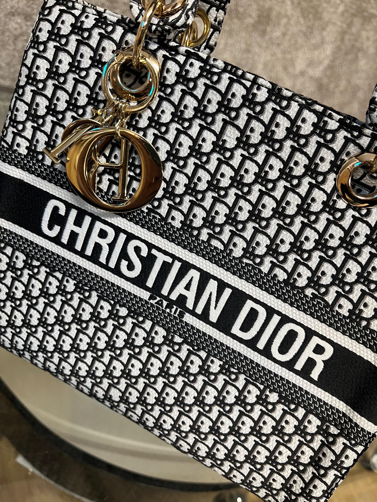 Dior Middle Sized Lady D Lite Bag - Oblique