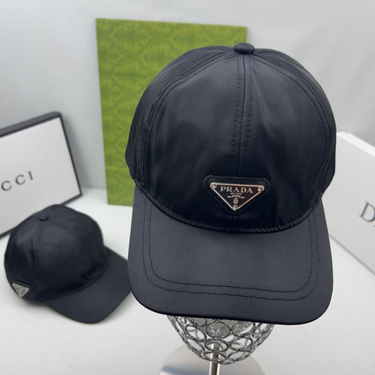 Prada Re-Nylon Pet - Classic