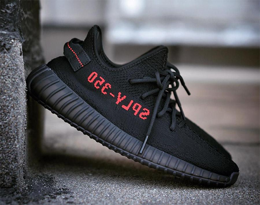 Yeezy Boost 350 V2 Core Black