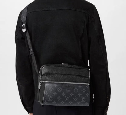 Louis Vuitton Outdoor Boom Bag Classic - High Quality