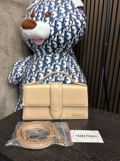 Jacquemus Le Bambino Leather Tas - Apricot