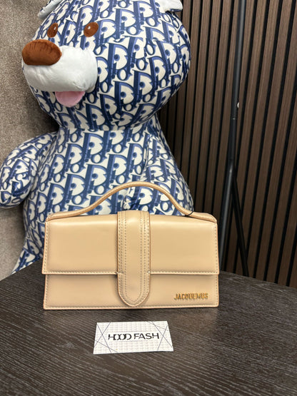 Jacquemus Le Bambino Leather Tas - Apricot