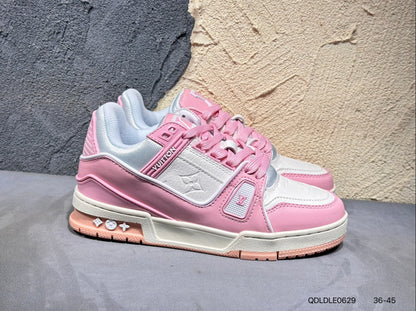 Louis Vuitton Trainers -Roze