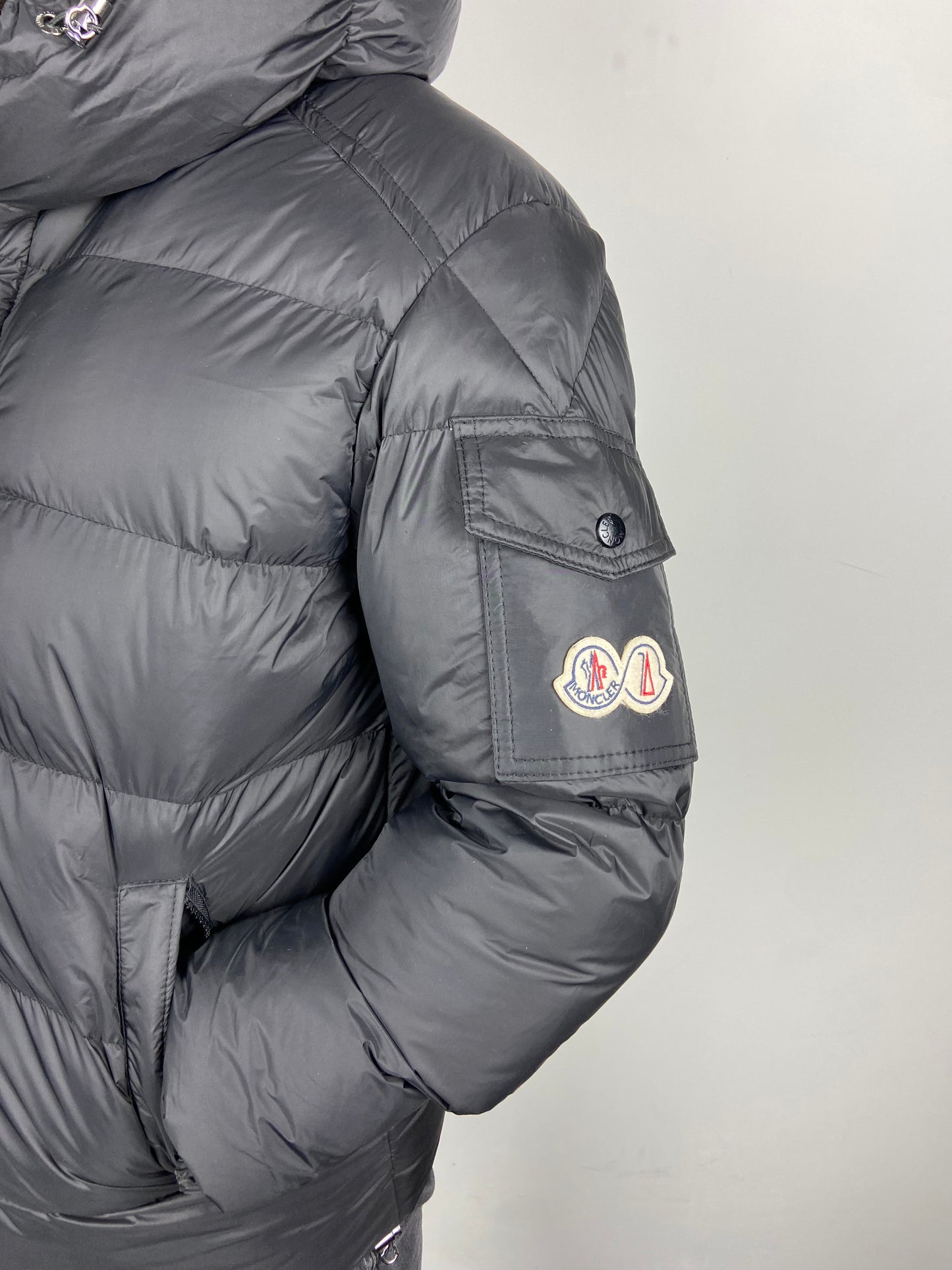 Moncler Maya Hooded Short Down Jas