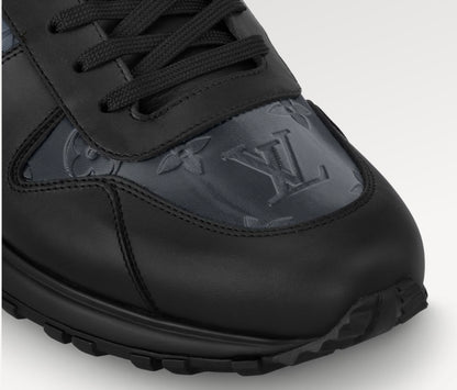 Louis Vuitton Run Away Sneakers - Zwart