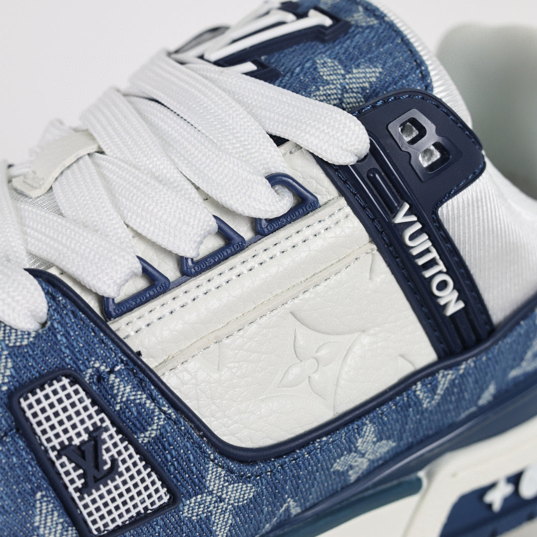 Louis Vuitton Trainers - Navy