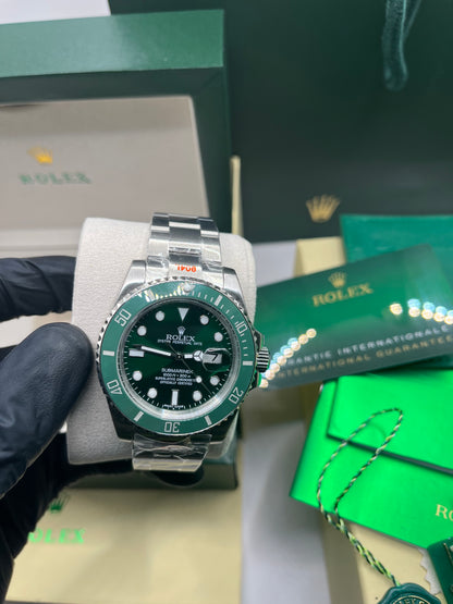 Rolex Oyster Perpetual Date Submariner Green