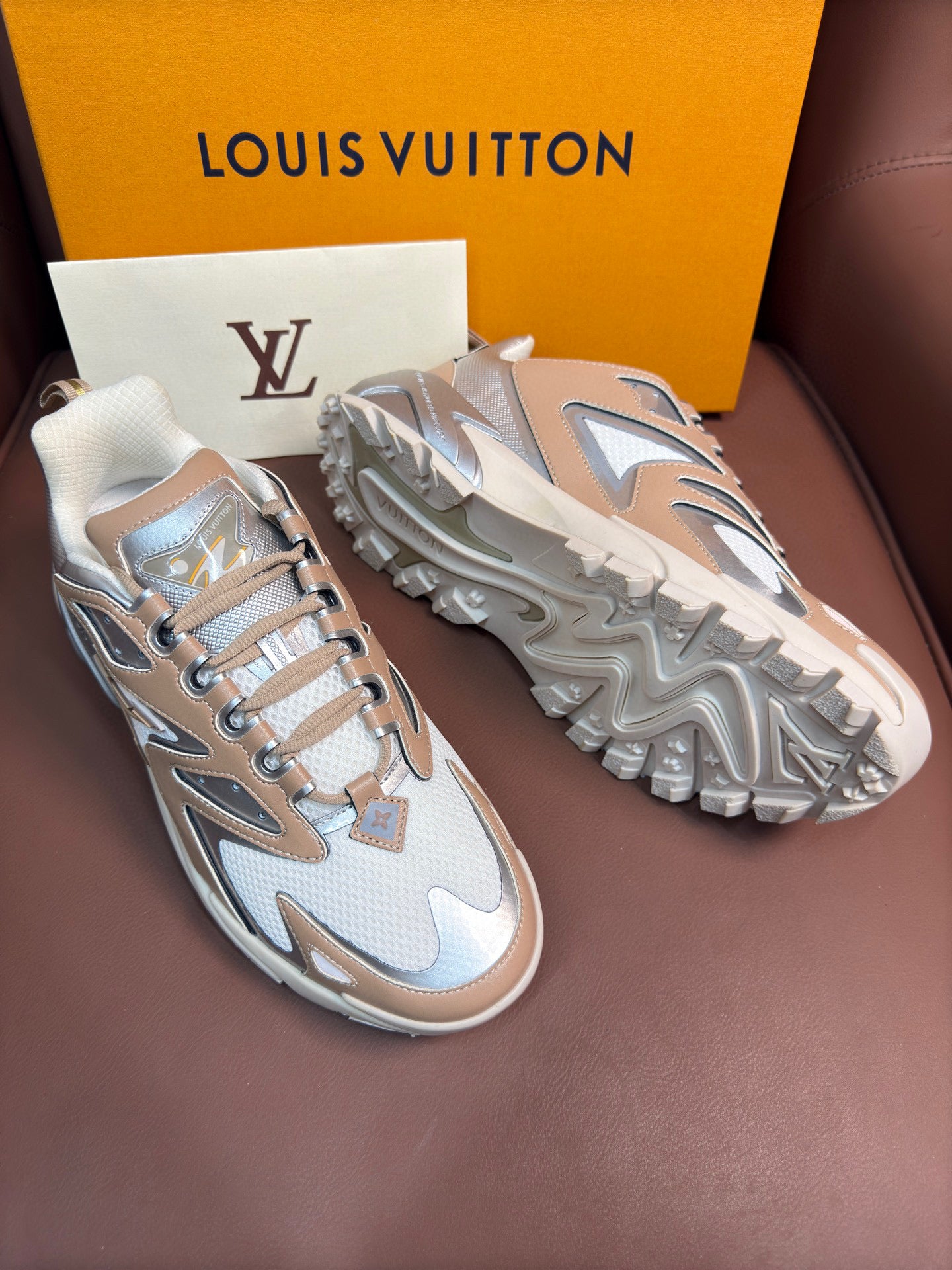 Louis Vuitton Runner Tatic