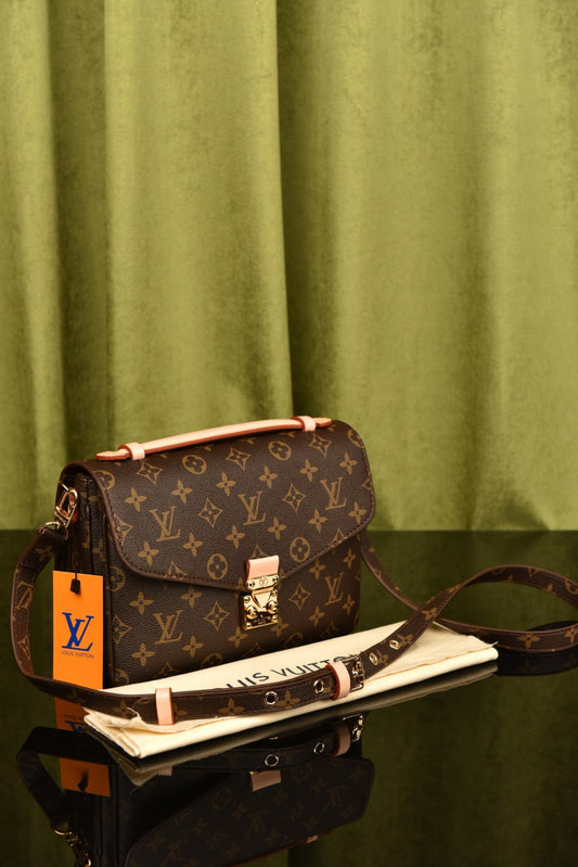 Louis Vuitton Pochette Metis