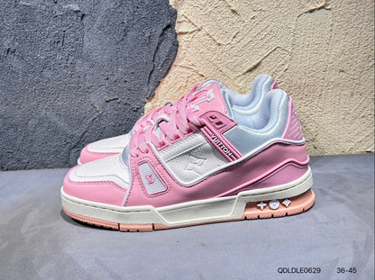 Louis Vuitton Trainers -Roze