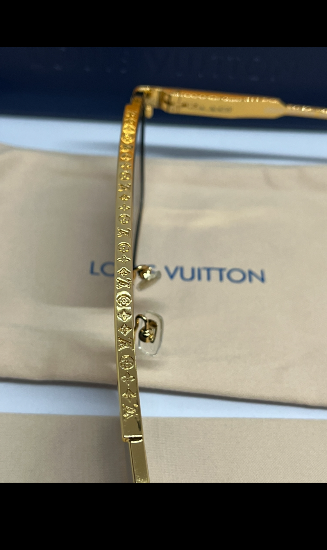 Louis Vuitton Evidence Zonnebril- Goud