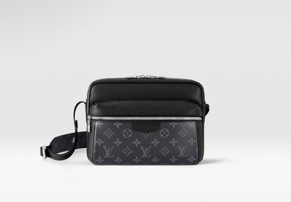 Louis Vuitton Outdoor Messenger Bag Zwart - High Quality