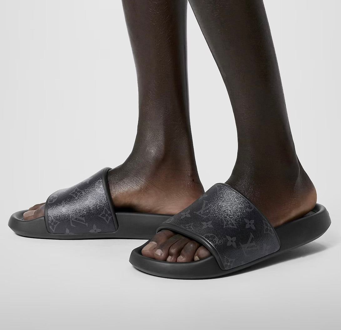 Louis Vuitton Waterfront Slippers