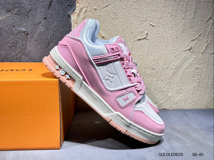 Louis Vuitton Trainers -Roze