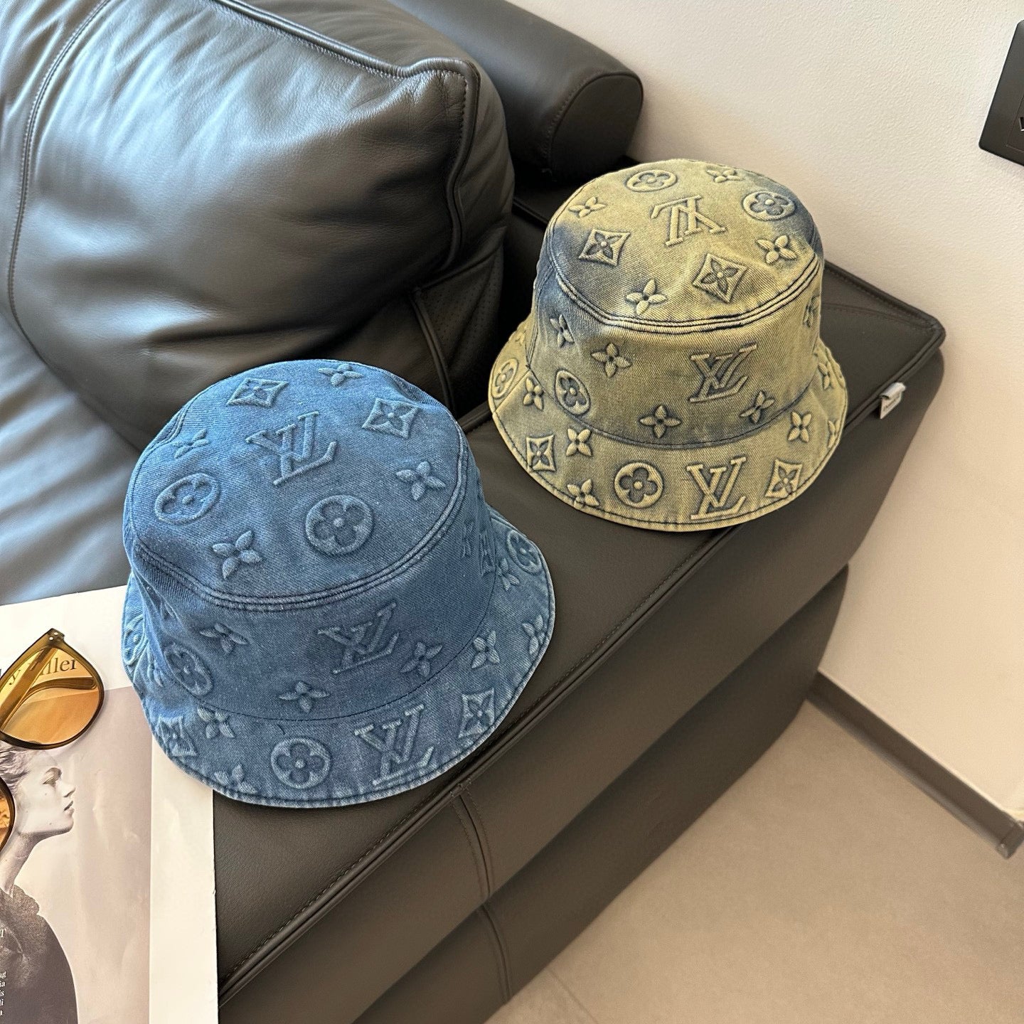 Louis Vuitton Monogram Vissershoed