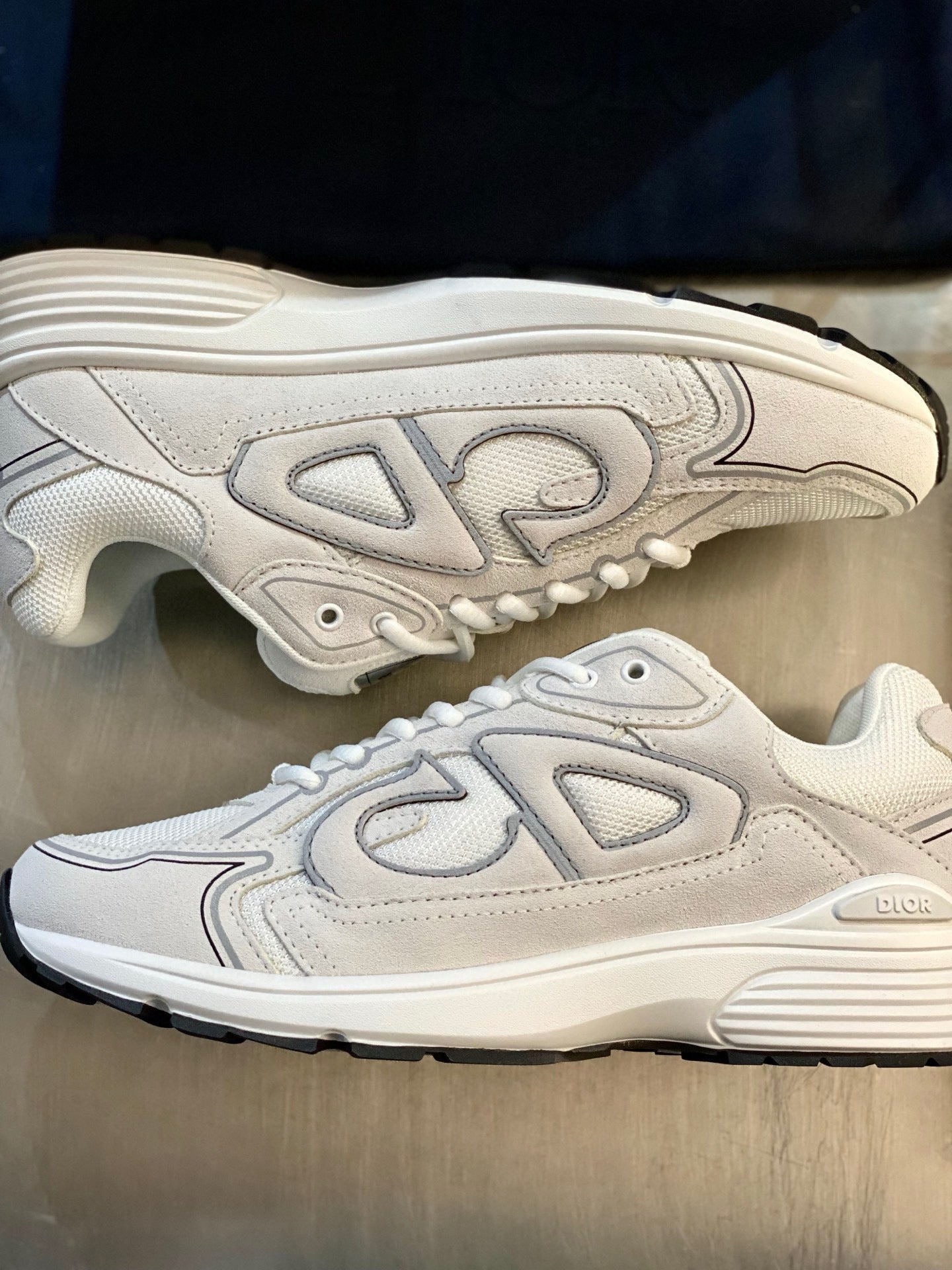 Dior B30
