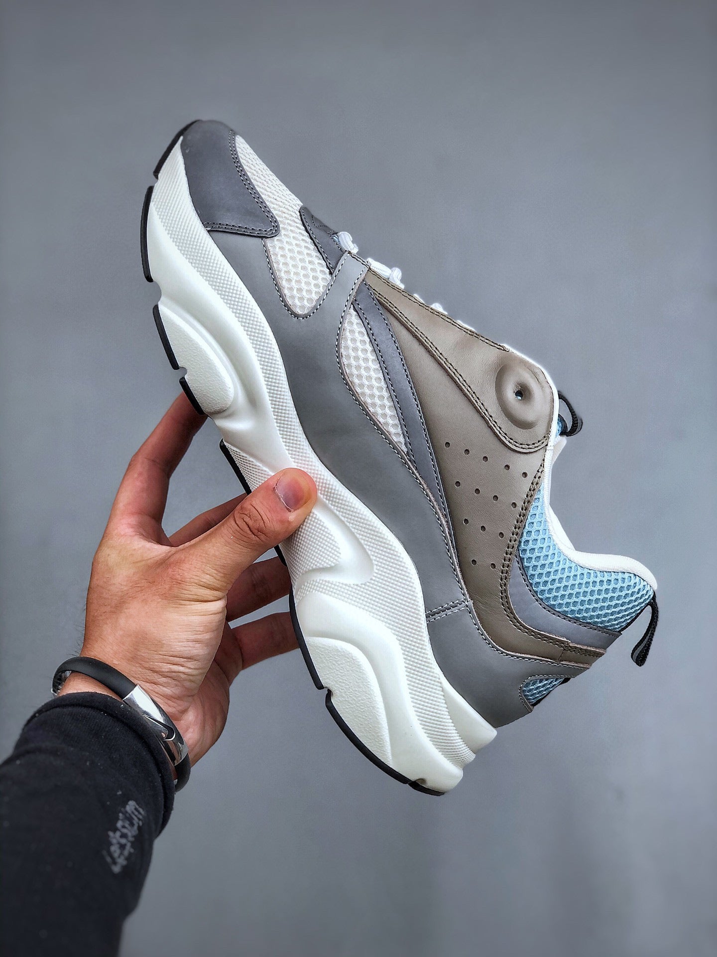 Dior B22 - Baby Blue