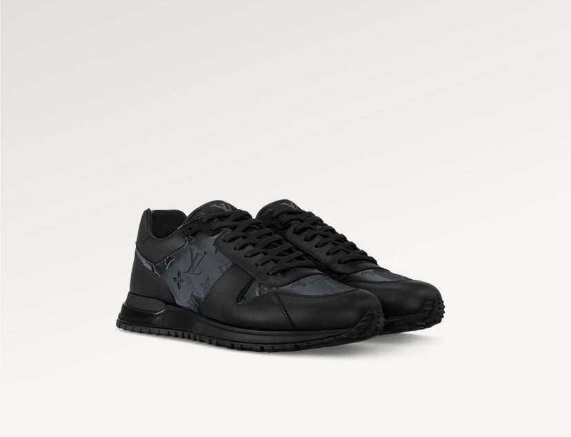 Louis Vuitton Run Away Sneakers - Zwart