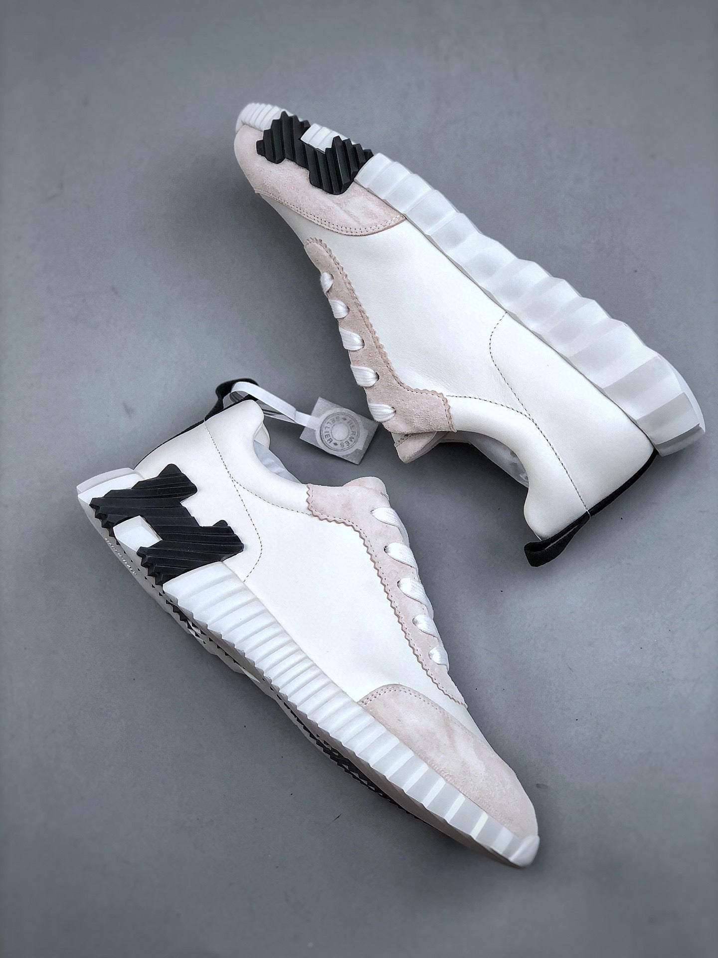 Hermes Bouncing Sneakers