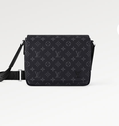 Louis Vuitton District PM Messenger Bag - High Quality