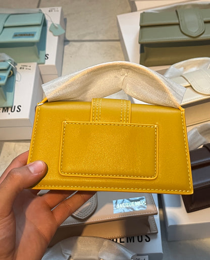 Jacquemus Le Bambino Mini Leather Tas - Yellow