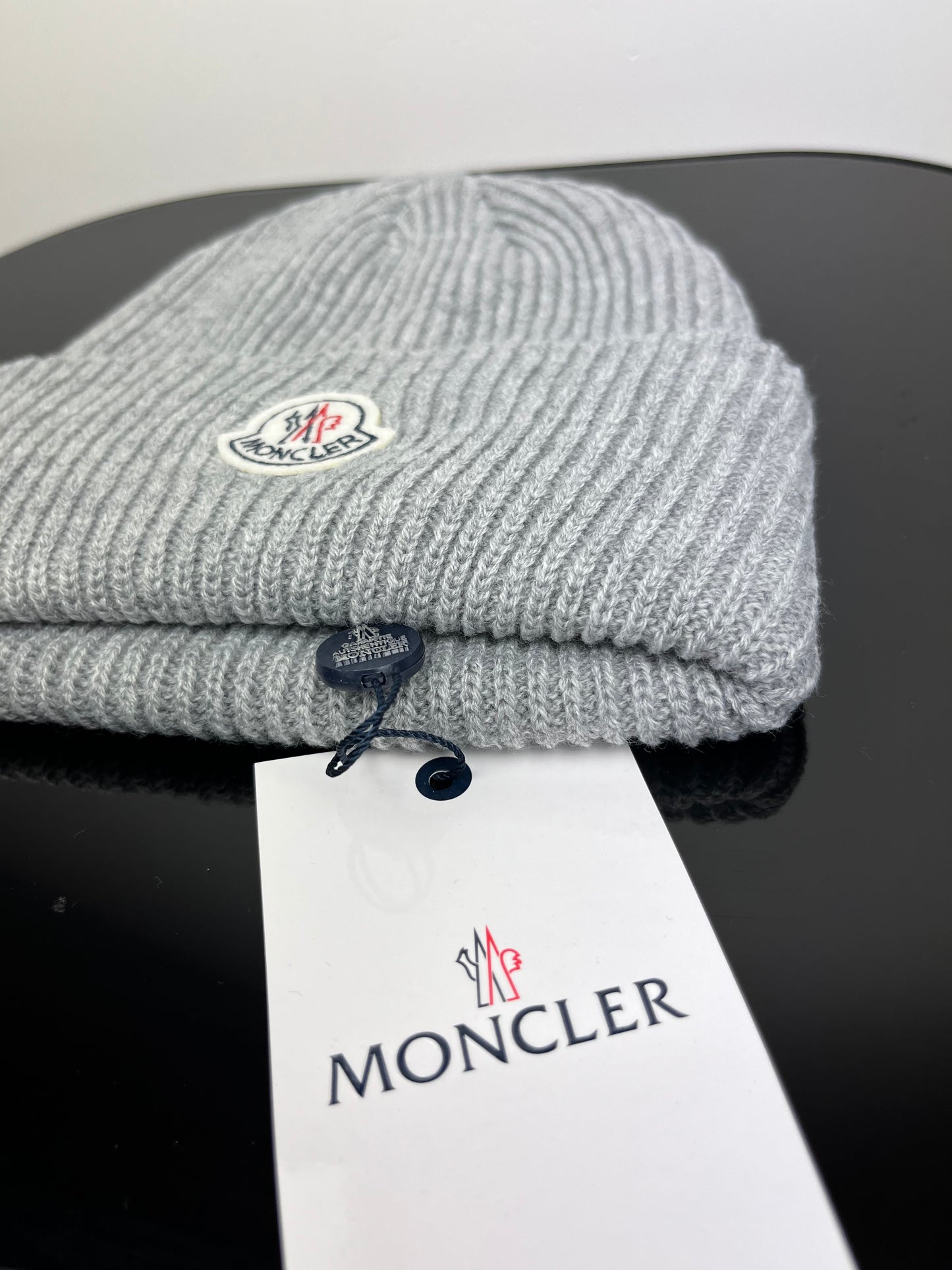 Moncler Muts