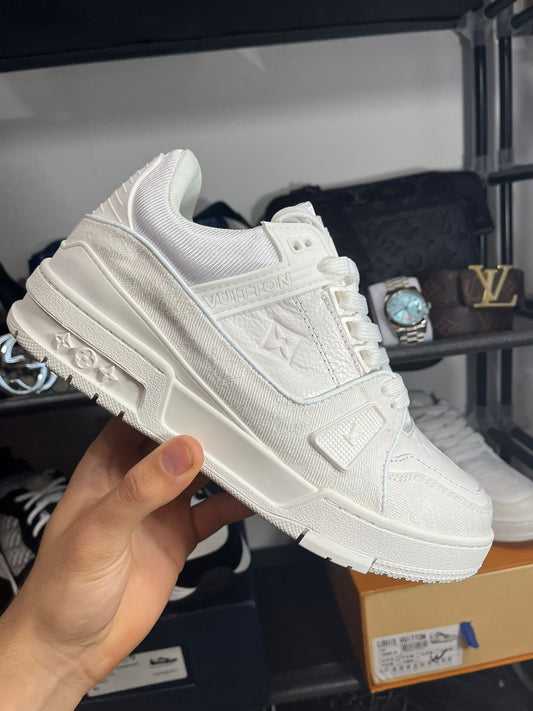 Louis Vuitton Trainers- Wit