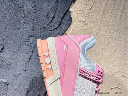 Louis Vuitton Trainers -Roze