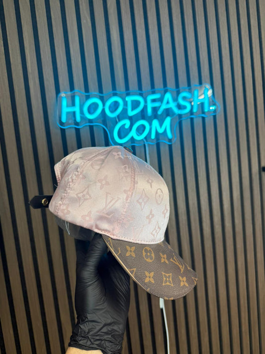 Louis Vuitton Get Ready Pet - Pink