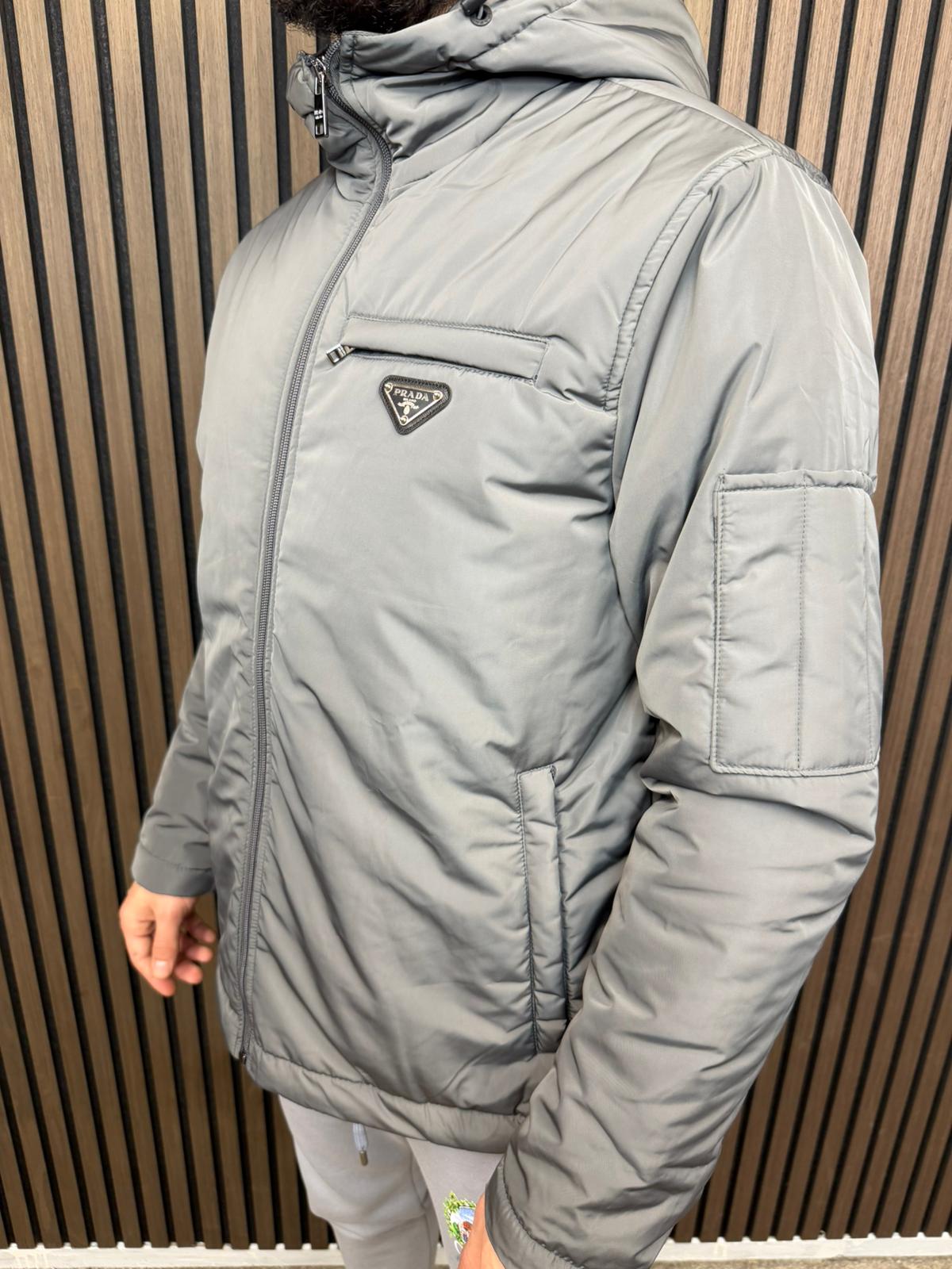 Prada Re-Nylon Jas - Grijs