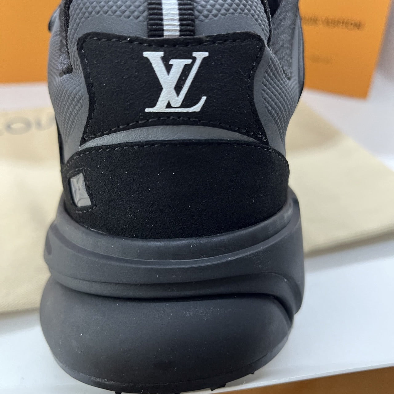 Louis Vuitton Runner Tatic -Zwart