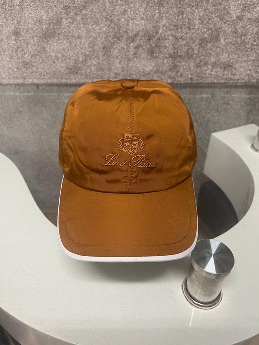 Loro Piana Pet -  Brown