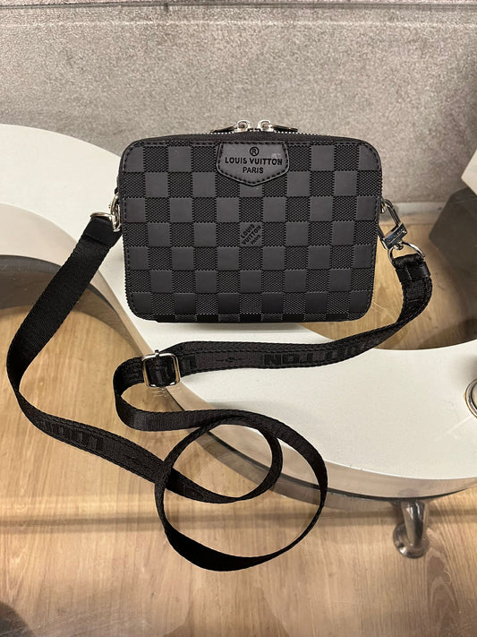 Louis Vuitton Messenger Bag