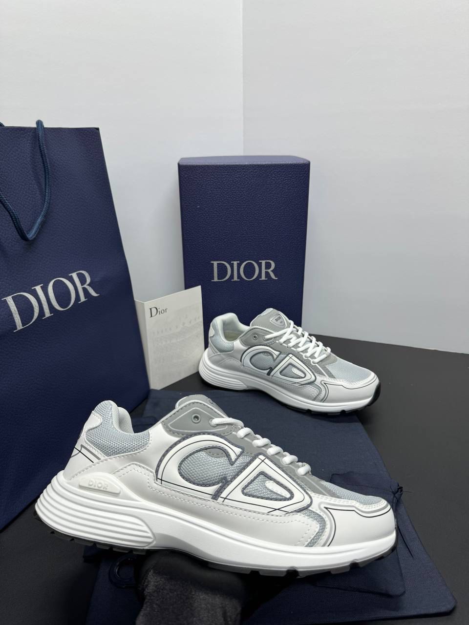 Dior B30 - Exclusive Off White