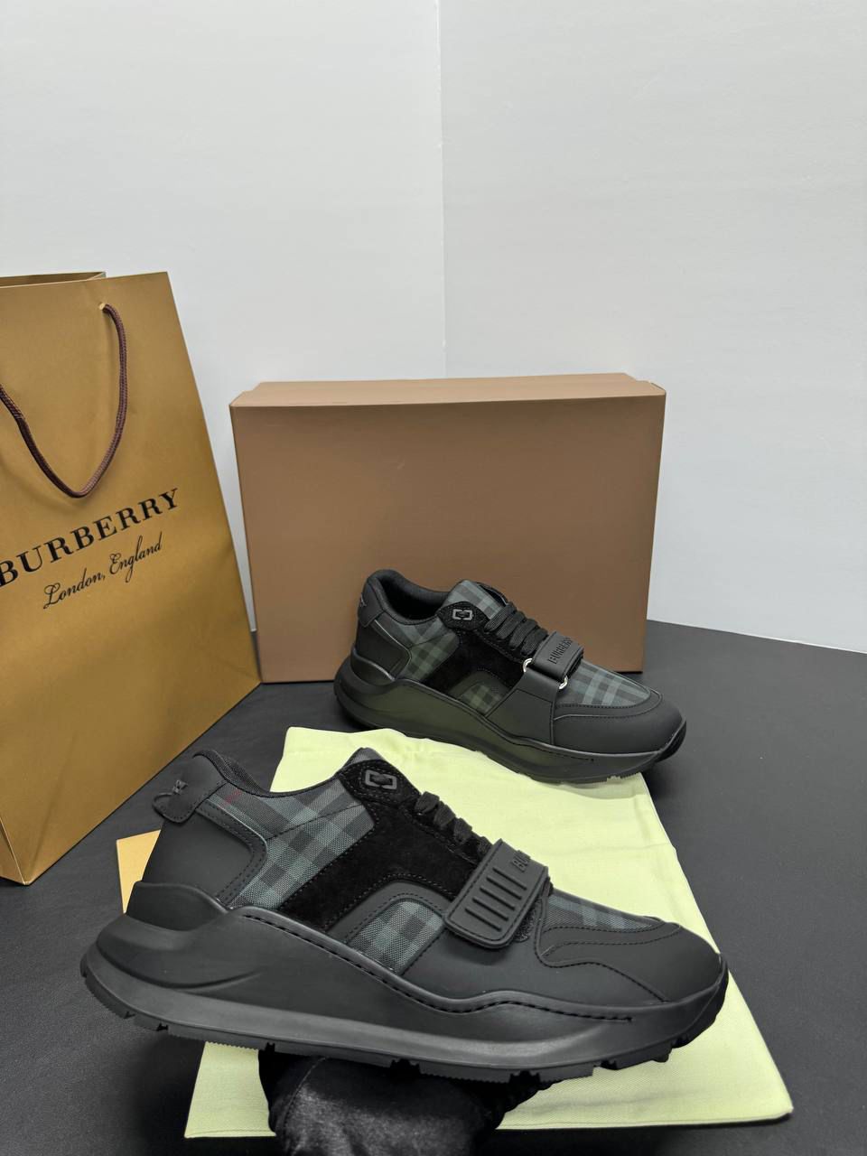 Burberry Sneakers