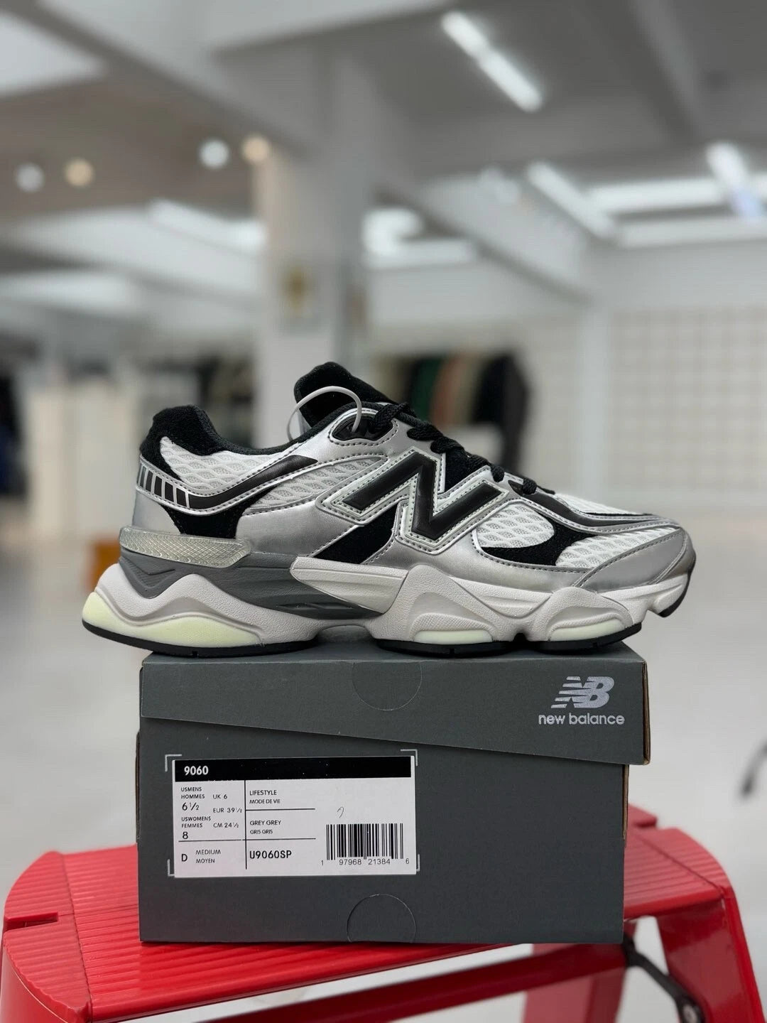 New Balance 9060