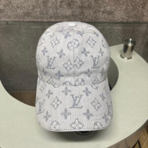Louis Vuitton Monogram Pet -White
