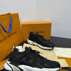 Louis Vuitton Runner Tatic - Black & White