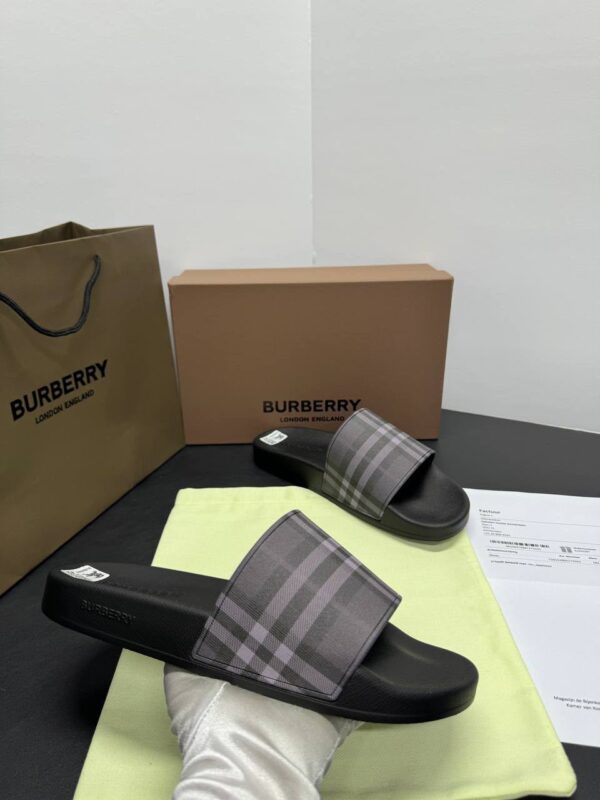 Burberry Check Slippers Black