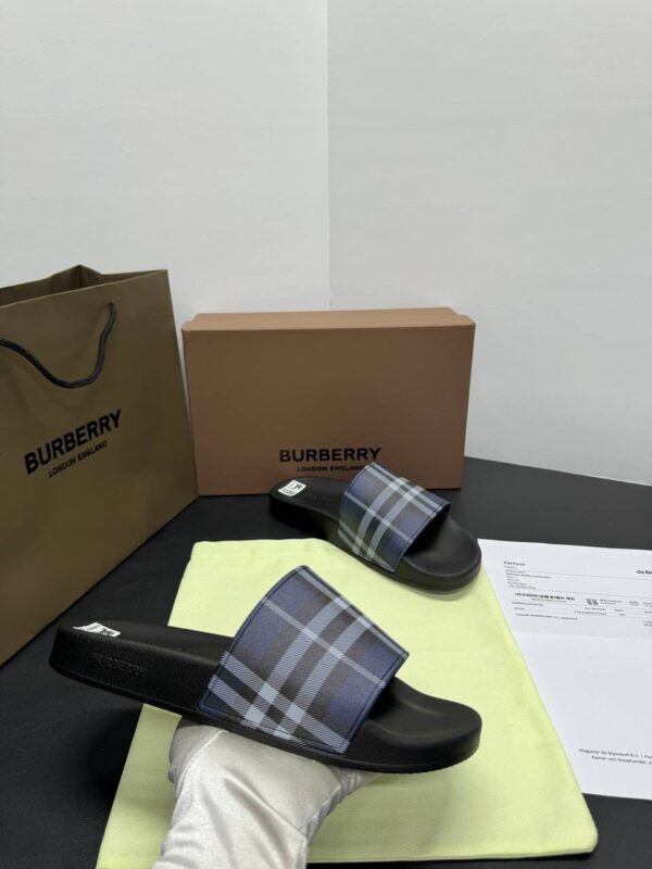 Burberry Check Slippers Navy