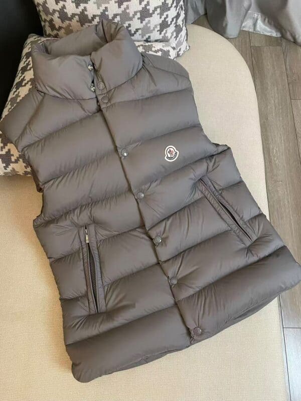 Moncler Bodywarmer - Grey